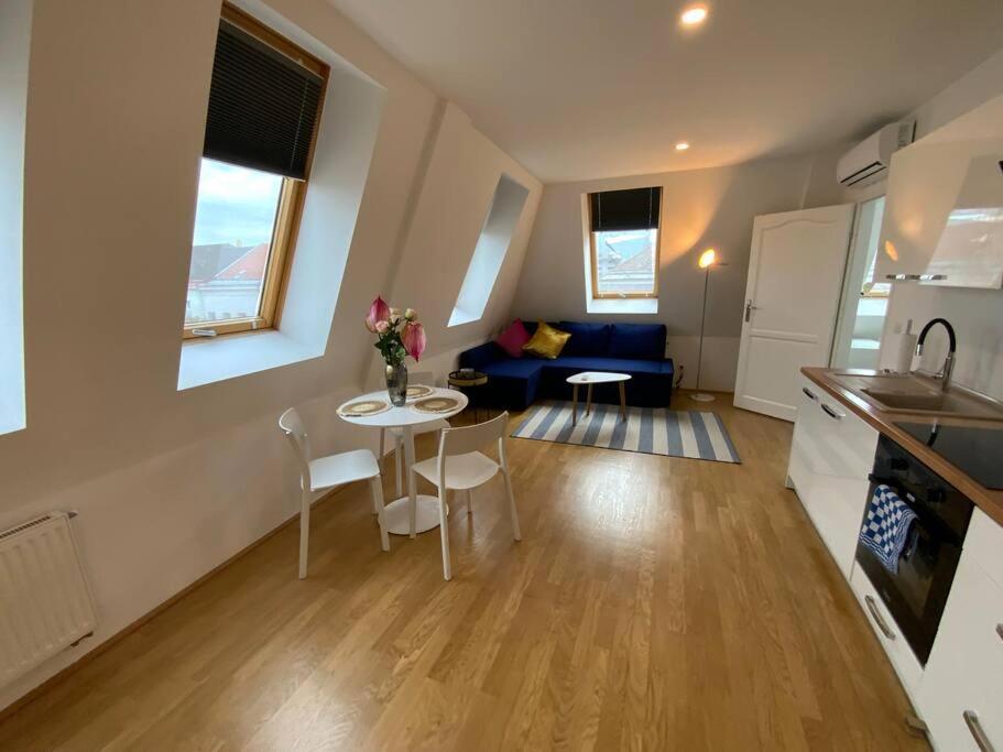 Ferienwohnung The Viewpoint L Dg4'12 Wien Exterior foto
