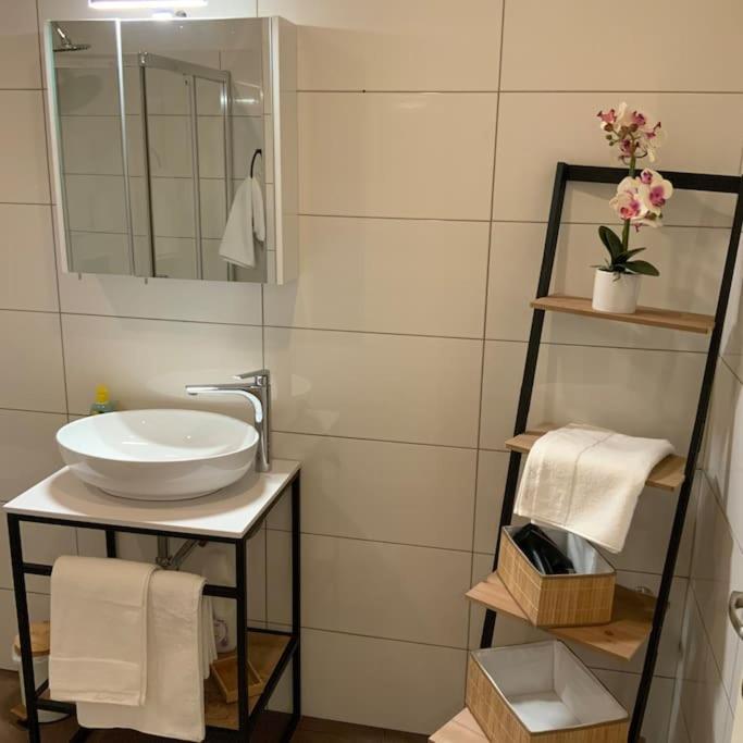 Ferienwohnung The Viewpoint L Dg4'12 Wien Exterior foto